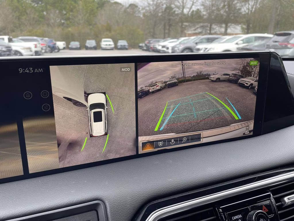 2025 Everest White Pearl Tricoat Nissan Armada Platinum Reserve RWD SUV