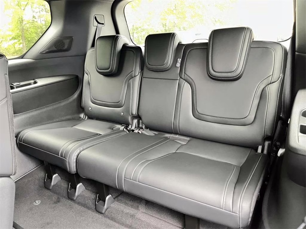 2025 Alpine Metallic Nissan Armada PRO-4X 4X4 SUV