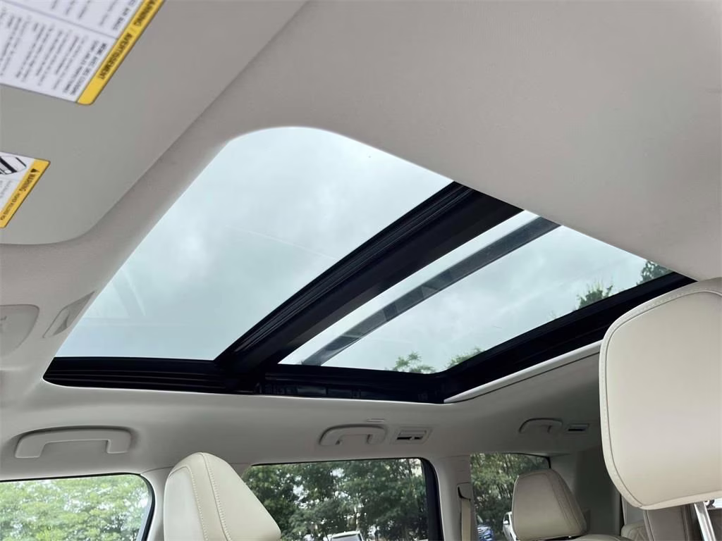 2026 Aspen White Tricoat Nissan Armada Platinum RWD SUV