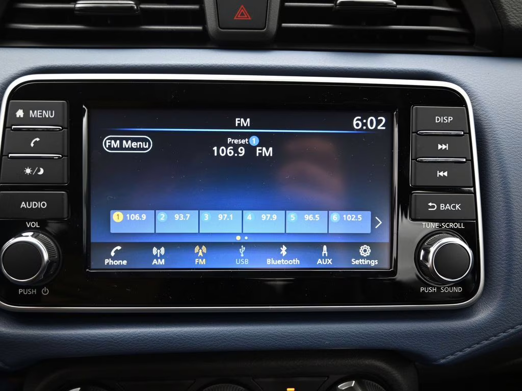 2025 Gray Sky Pearl Nissan Versa 1.6 SV FWD Sedan