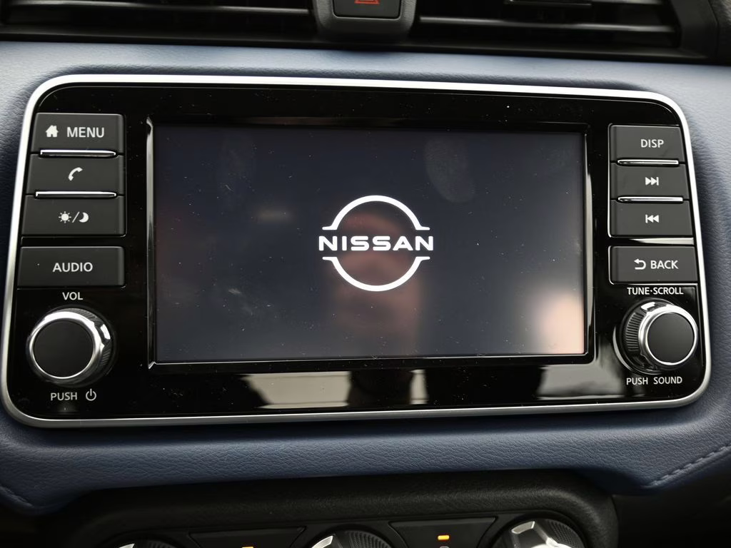 2025 Gray Sky Pearl Nissan Versa 1.6 SV FWD Sedan