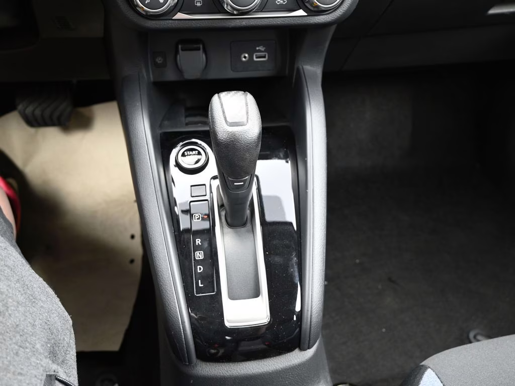 2025 Gray Sky Pearl Nissan Versa 1.6 SV FWD Sedan