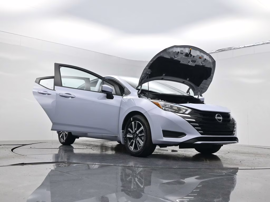 2025 Gray Sky Pearl Nissan Versa 1.6 SV FWD Sedan