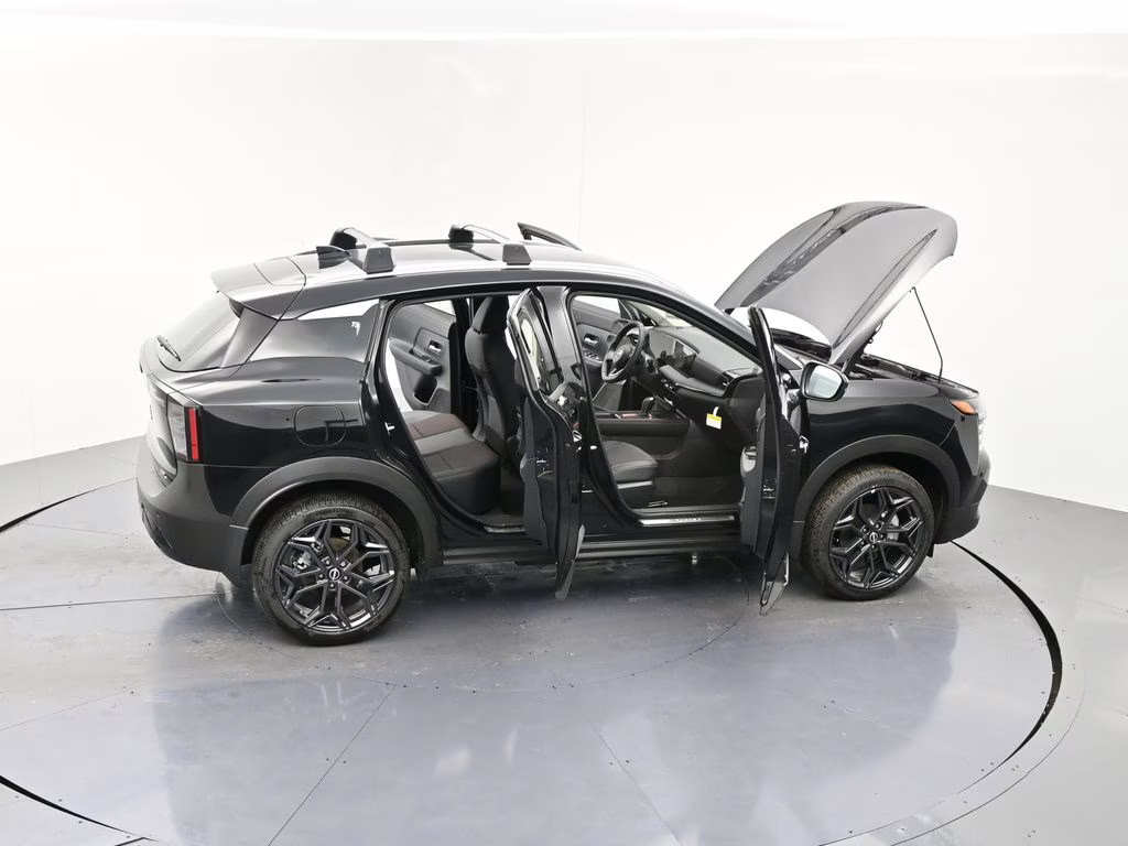 2026 Super Black Nissan Kicks SR FWD SUV