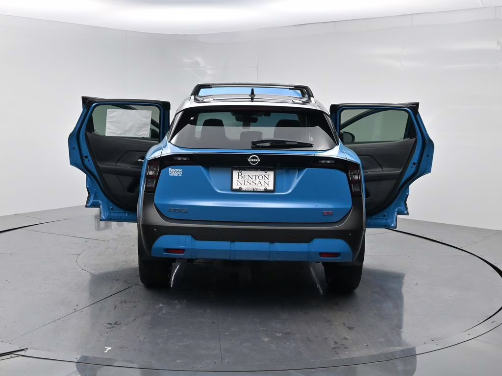 2026 Arctic Ice Blue/Black Nissan Kicks SR FWD SUV