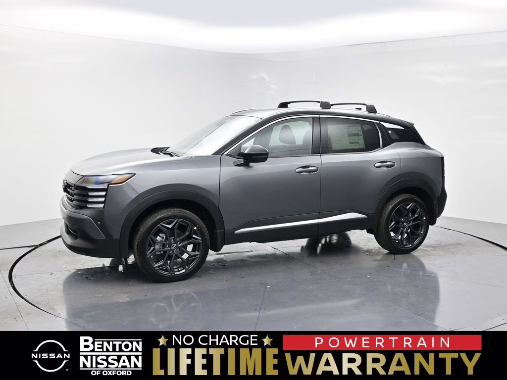 2026 Gun Metallic/Super Black Nissan Kicks SR FWD SUV