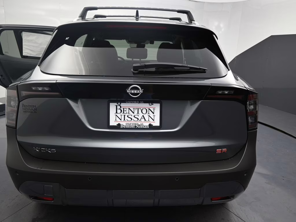 2026 Gun Metallic/Super Black Nissan Kicks SR FWD SUV