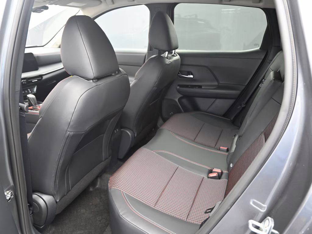 2026 Gun Metallic/Super Black Nissan Kicks SR FWD SUV