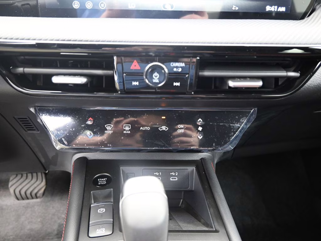 2026 Gun Metallic/Super Black Nissan Kicks SR FWD SUV