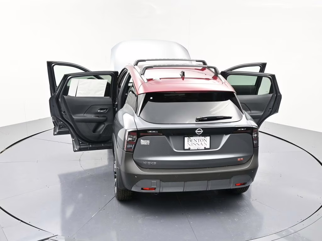 2026 Gun Metallic/Scarlet Ember Tintcoat Nissan Kicks SR FWD SUV