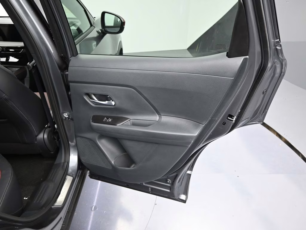 2026 Gun Metallic/Scarlet Ember Tintcoat Nissan Kicks SR FWD SUV