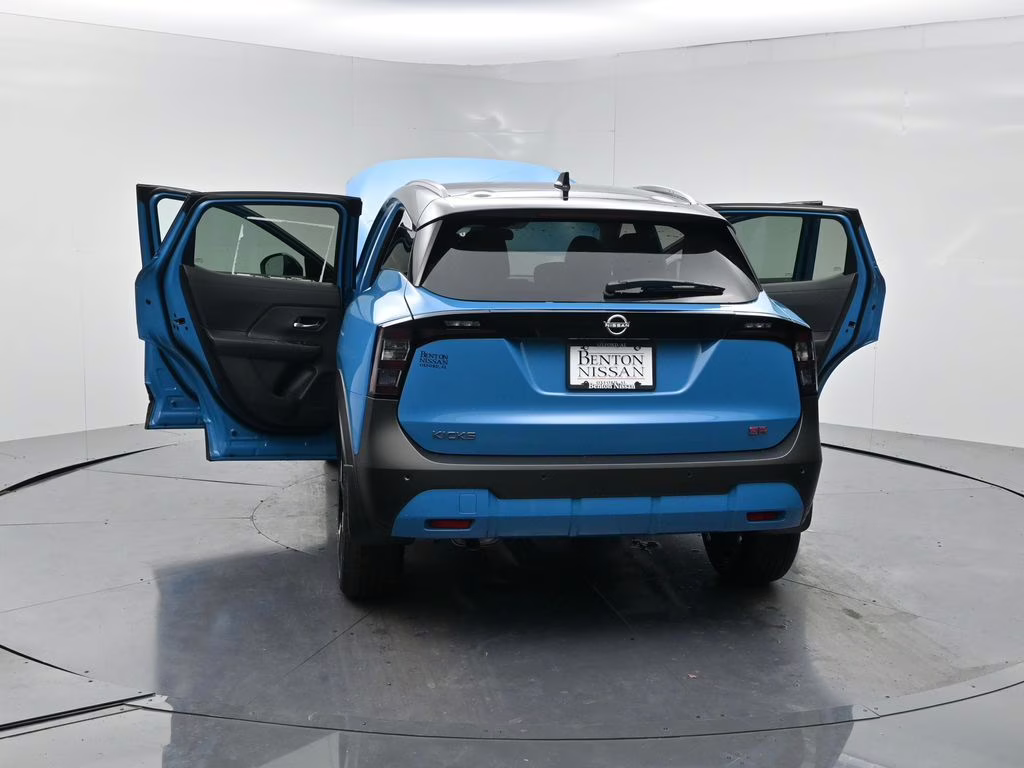 2026 Arctic Ice Blue/Black Nissan Kicks SR FWD SUV