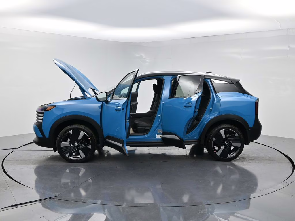 2026 Arctic Ice Blue/Black Nissan Kicks SR FWD SUV
