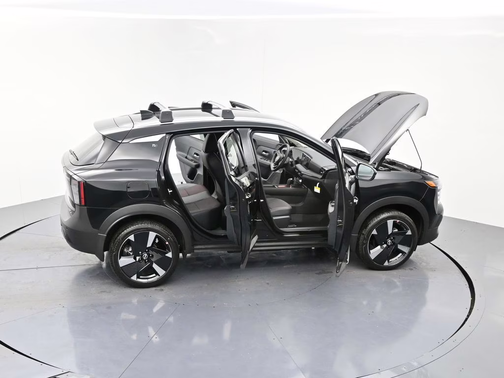 2026 Super Black Nissan Kicks SR FWD SUV