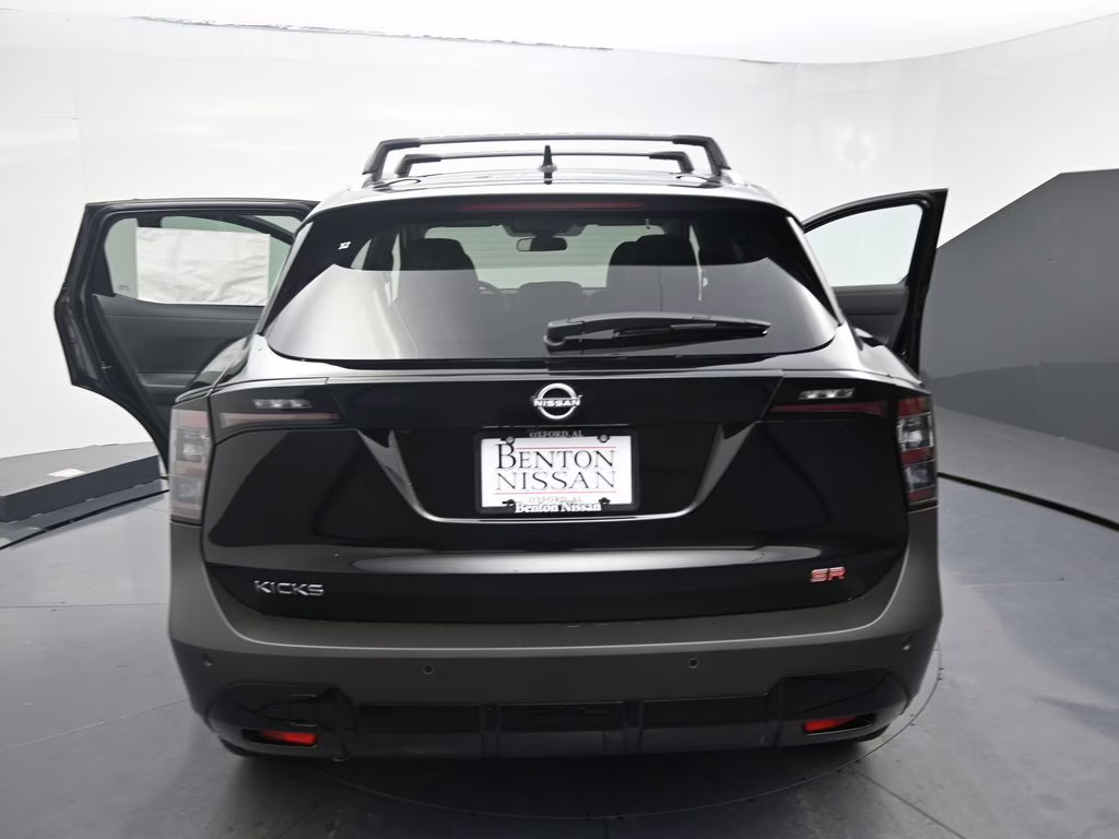 2026 Super Black Nissan Kicks SR FWD SUV