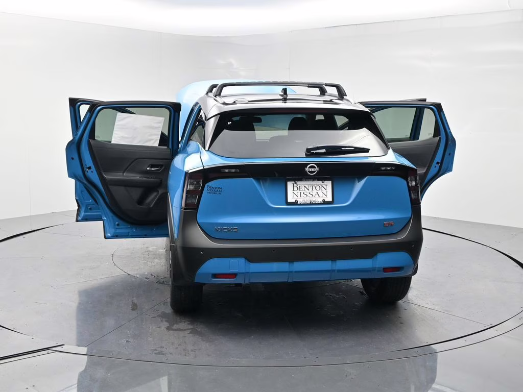 2026 Arctic Ice Blue/Black Nissan Kicks SR FWD SUV