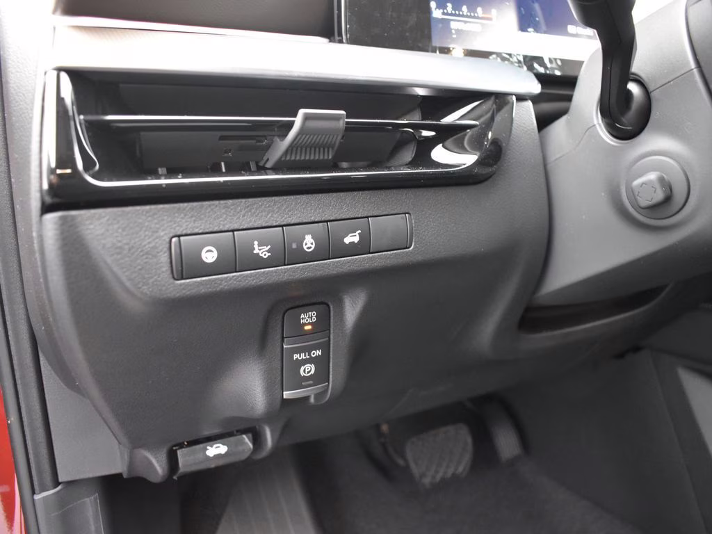 2025 Scarlet Ember Tintcoat/Super Black Nissan Murano Platinum AWD SUV