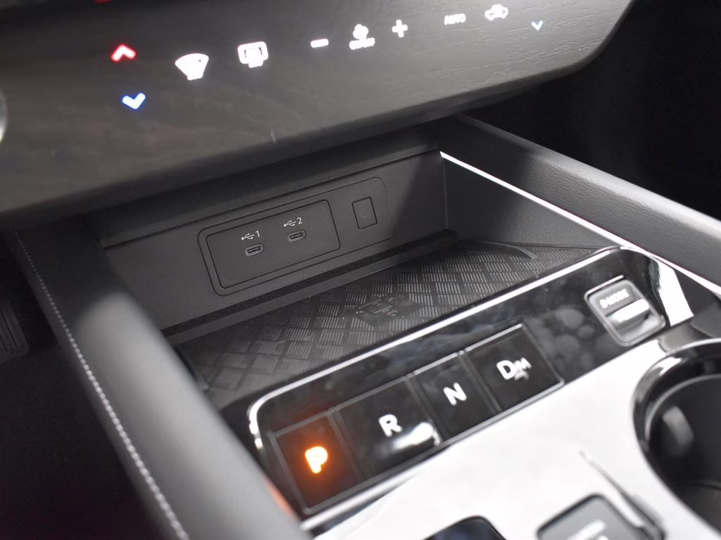 2025 Scarlet Ember Tintcoat/Super Black Nissan Murano Platinum AWD SUV