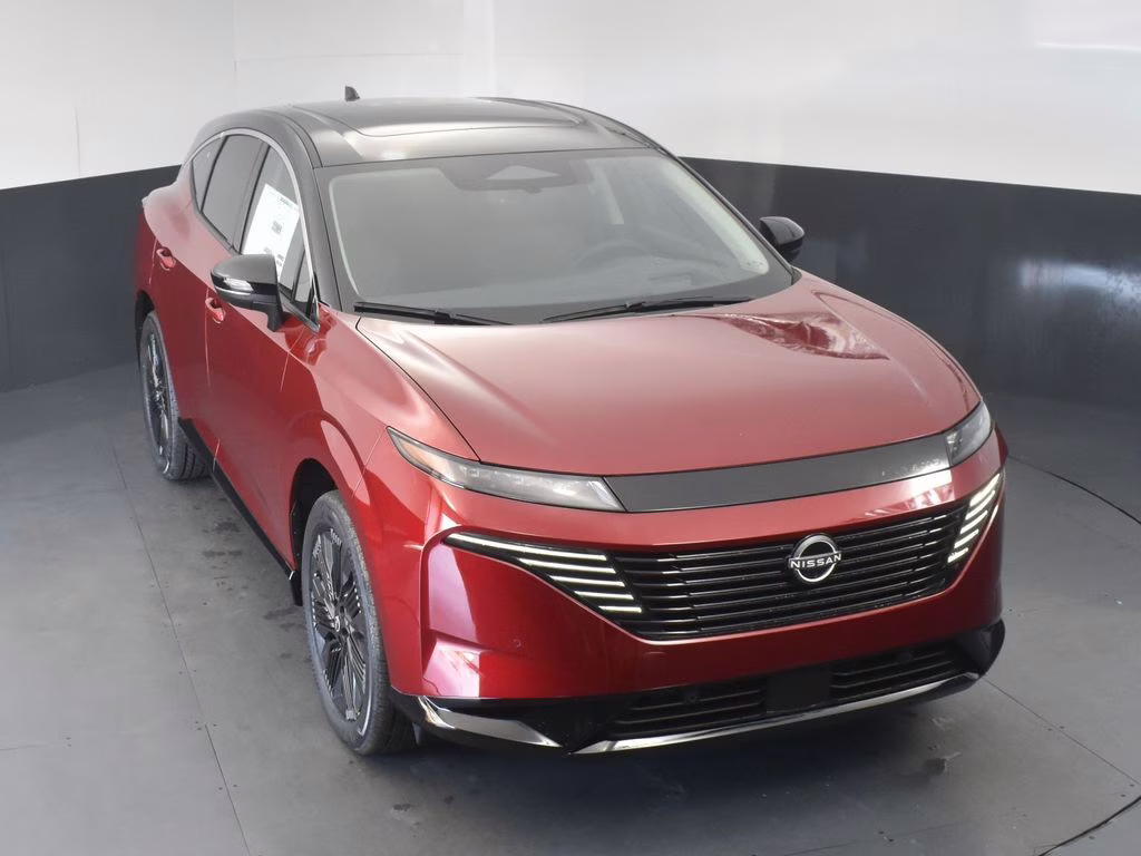 2025 Scarlet Ember Tintcoat/Super Black Nissan Murano Platinum AWD SUV