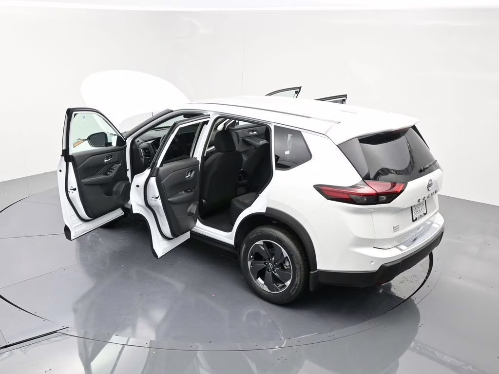 2026 Everest White Pearl Tricoat Nissan Rogue SV FWD SUV