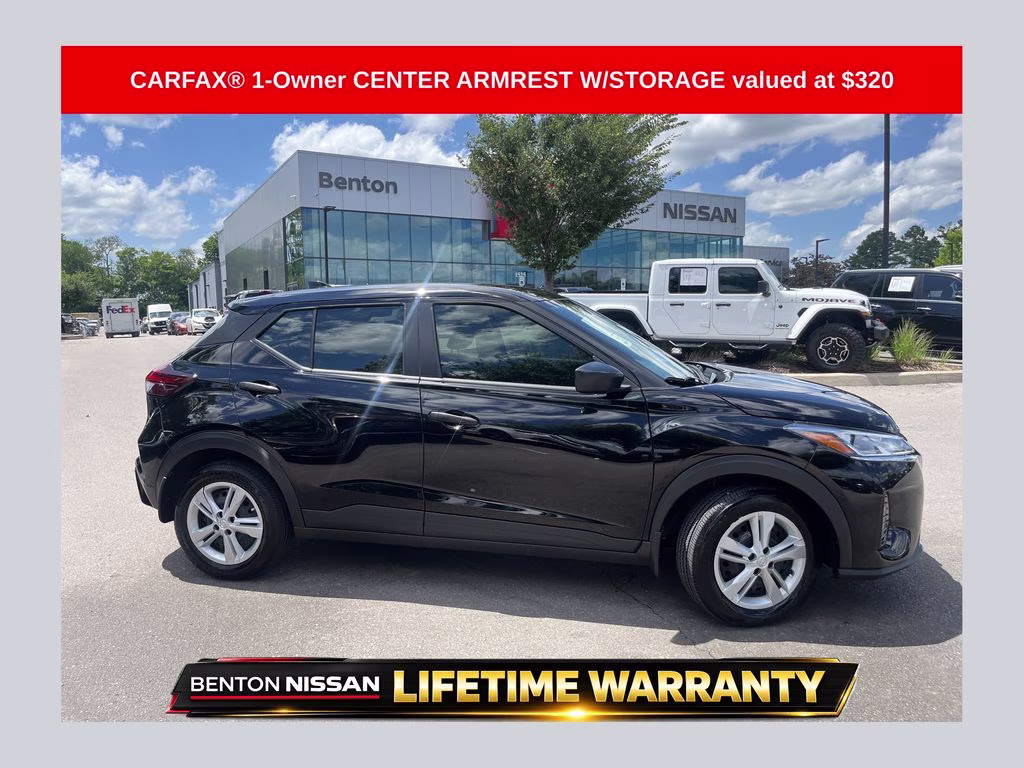 2025 Super Black Nissan Kicks Play S FWD SUV