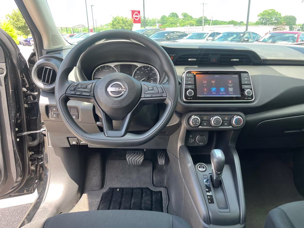 2025 Super Black Nissan Kicks Play S FWD SUV