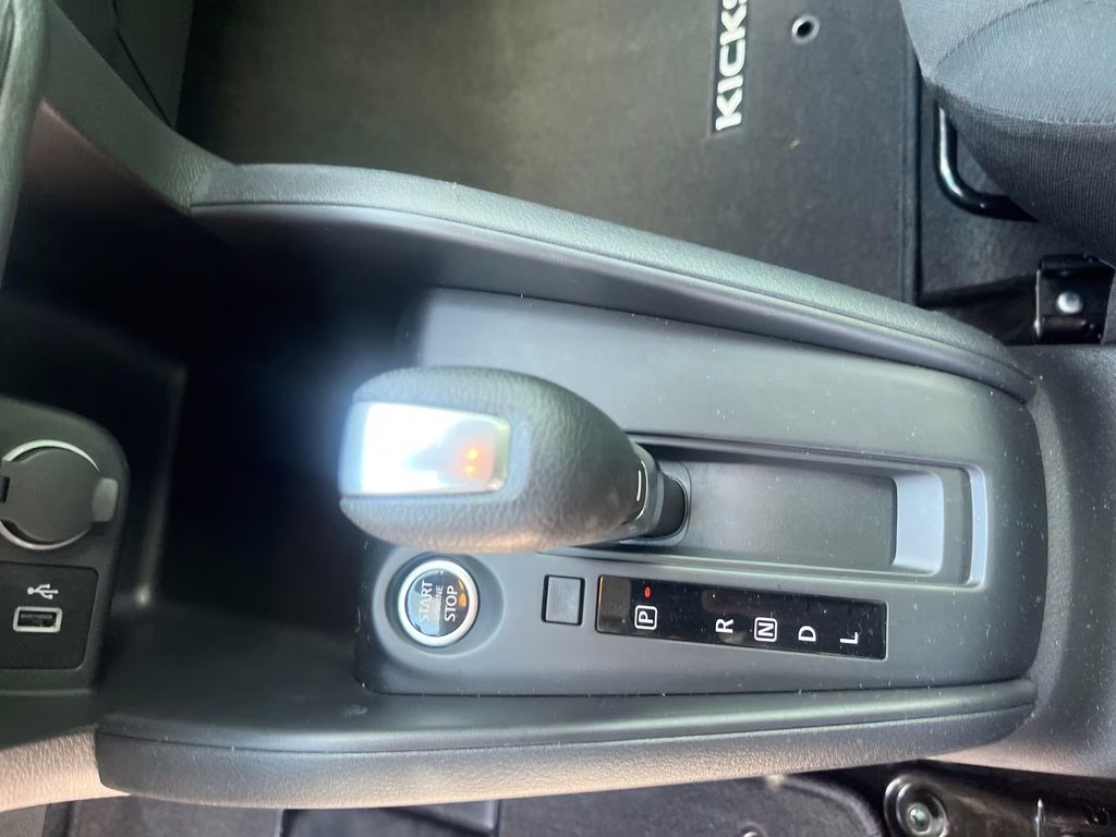 2025 Super Black Nissan Kicks Play S FWD SUV