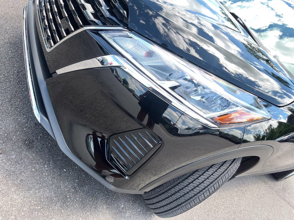 2025 Super Black Nissan Kicks Play S FWD SUV
