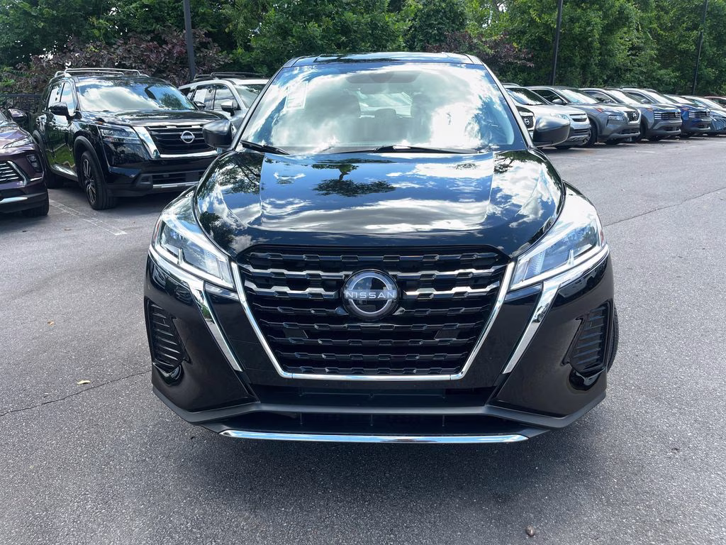 2025 Super Black Nissan Kicks Play S FWD SUV