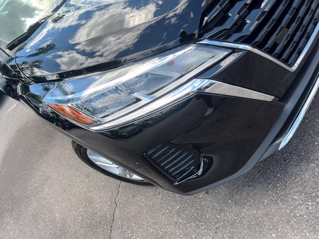 2025 Super Black Nissan Kicks Play S FWD SUV