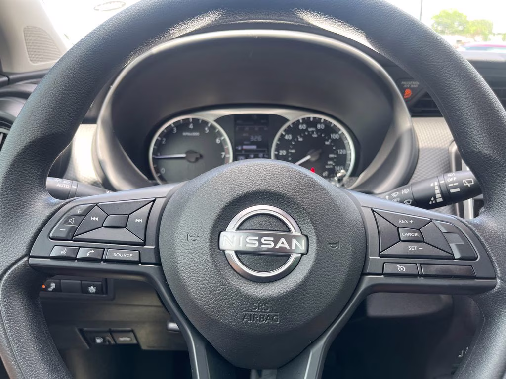 2025 Super Black Nissan Kicks Play S FWD SUV