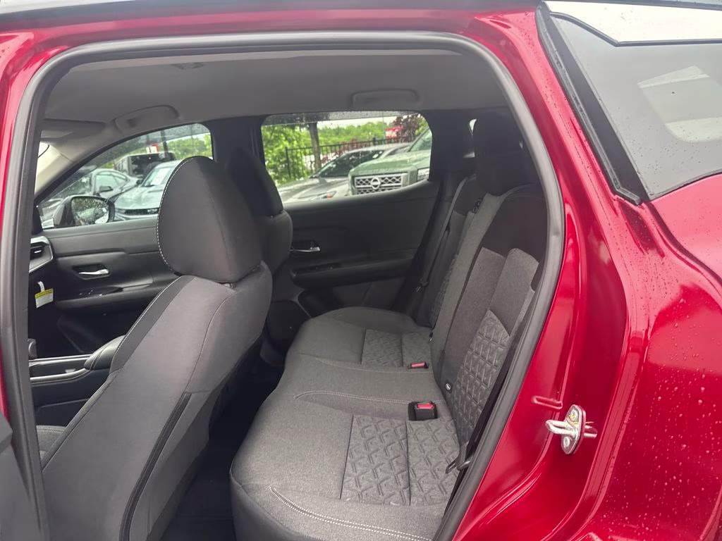 2025 Scarlet Ember Tintcoat/Super Black Nissan Kicks SV AWD SUV