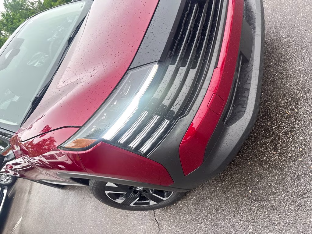 2025 Scarlet Ember Tintcoat/Super Black Nissan Kicks SV AWD SUV