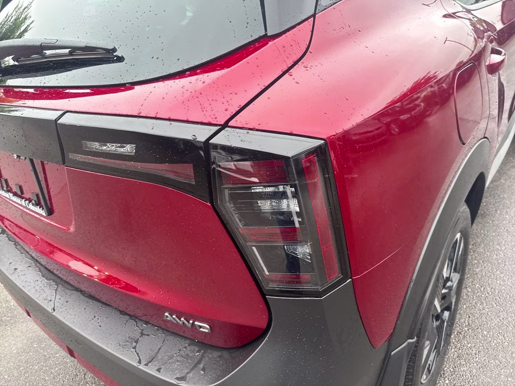 2025 Scarlet Ember Tintcoat/Super Black Nissan Kicks SV AWD SUV