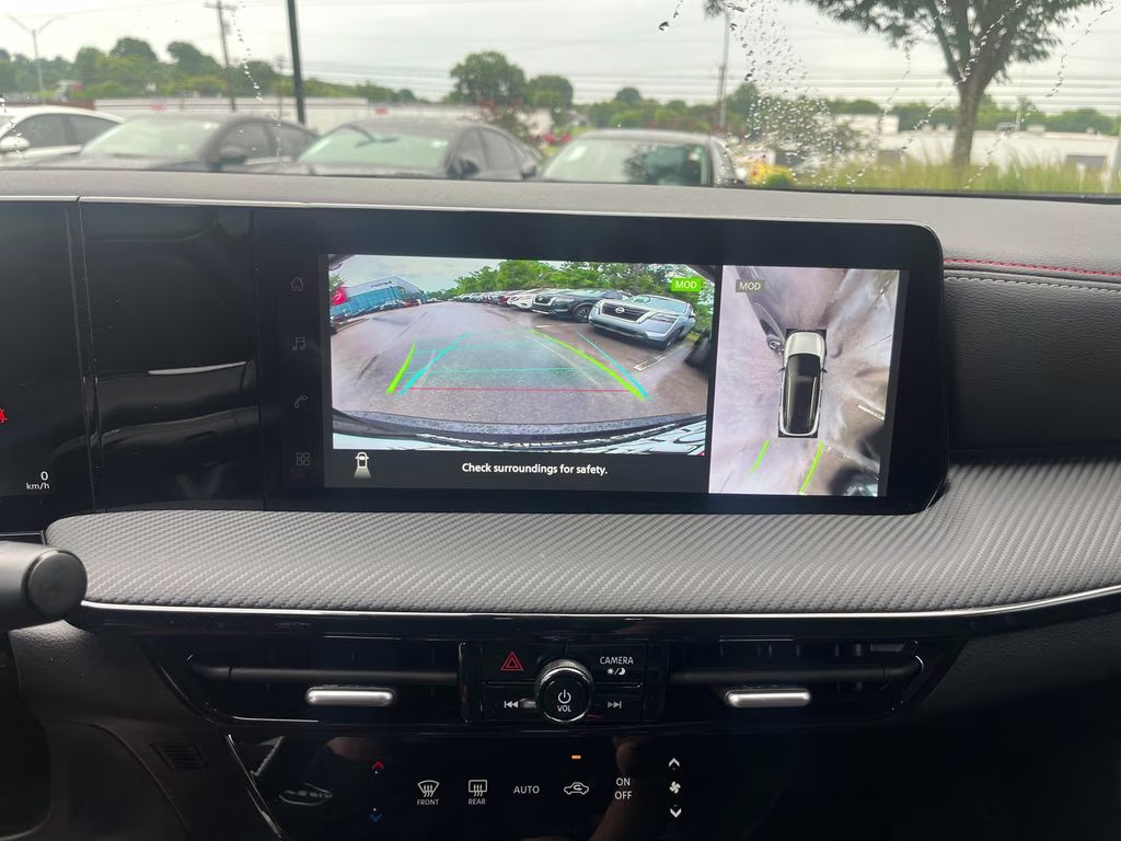 2026 Super Black Nissan Kicks SR FWD SUV