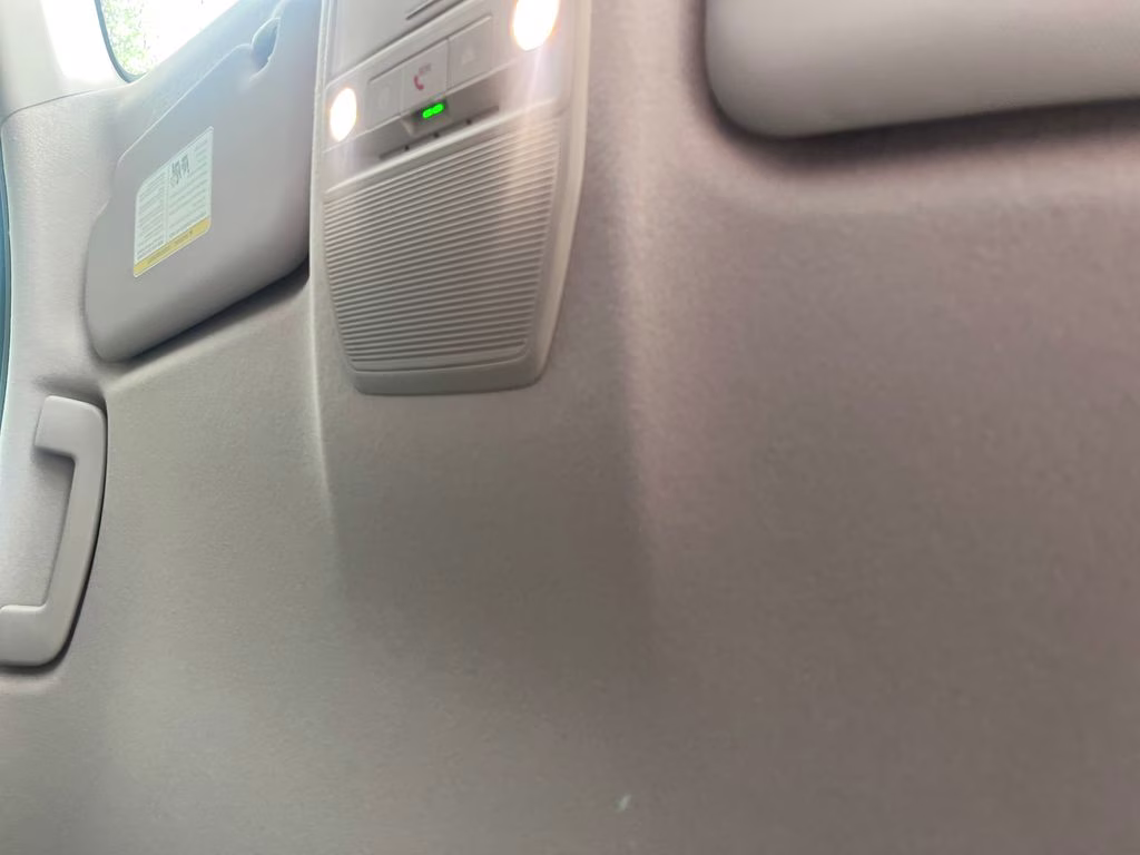 2026 Super Black Nissan Kicks SR FWD SUV