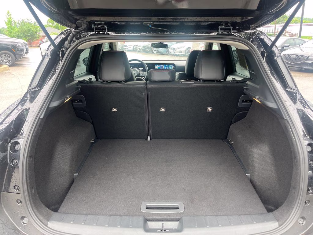 2026 Super Black Nissan Kicks SR FWD SUV