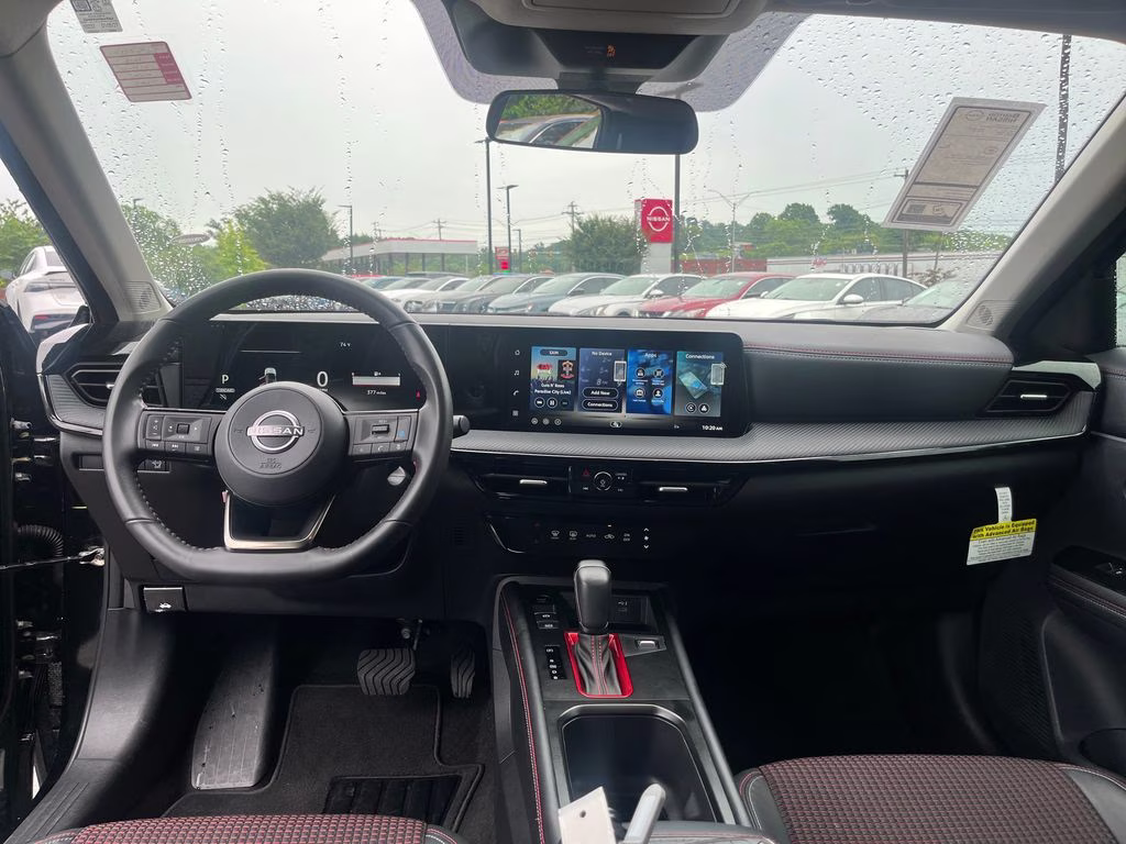 2026 Super Black Nissan Kicks SR FWD SUV