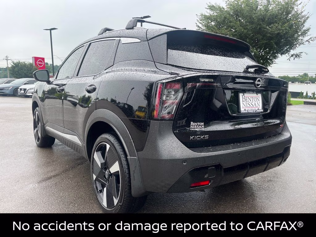 2026 Super Black Nissan Kicks SR FWD SUV