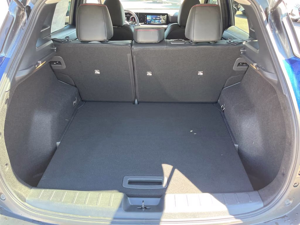 2025 Deep Blue Pearl/Gun Metallic Nissan Kicks SR FWD SUV