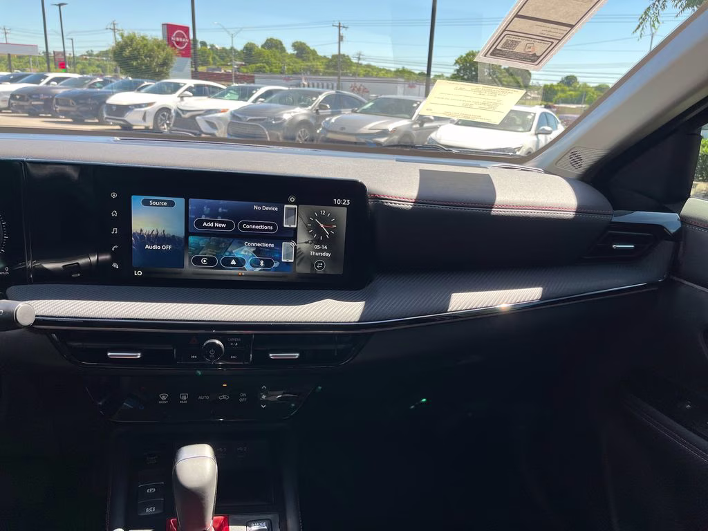 2025 Deep Blue Pearl/Gun Metallic Nissan Kicks SR FWD SUV
