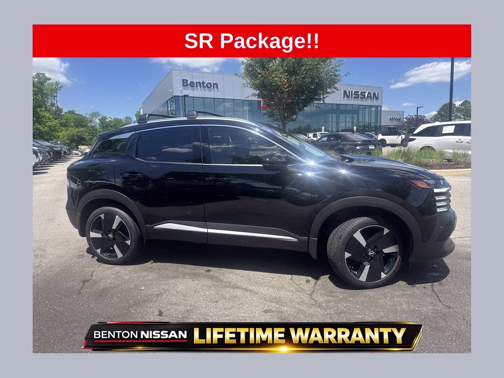 2025 Nissan Kicks 2.0 SR's photo