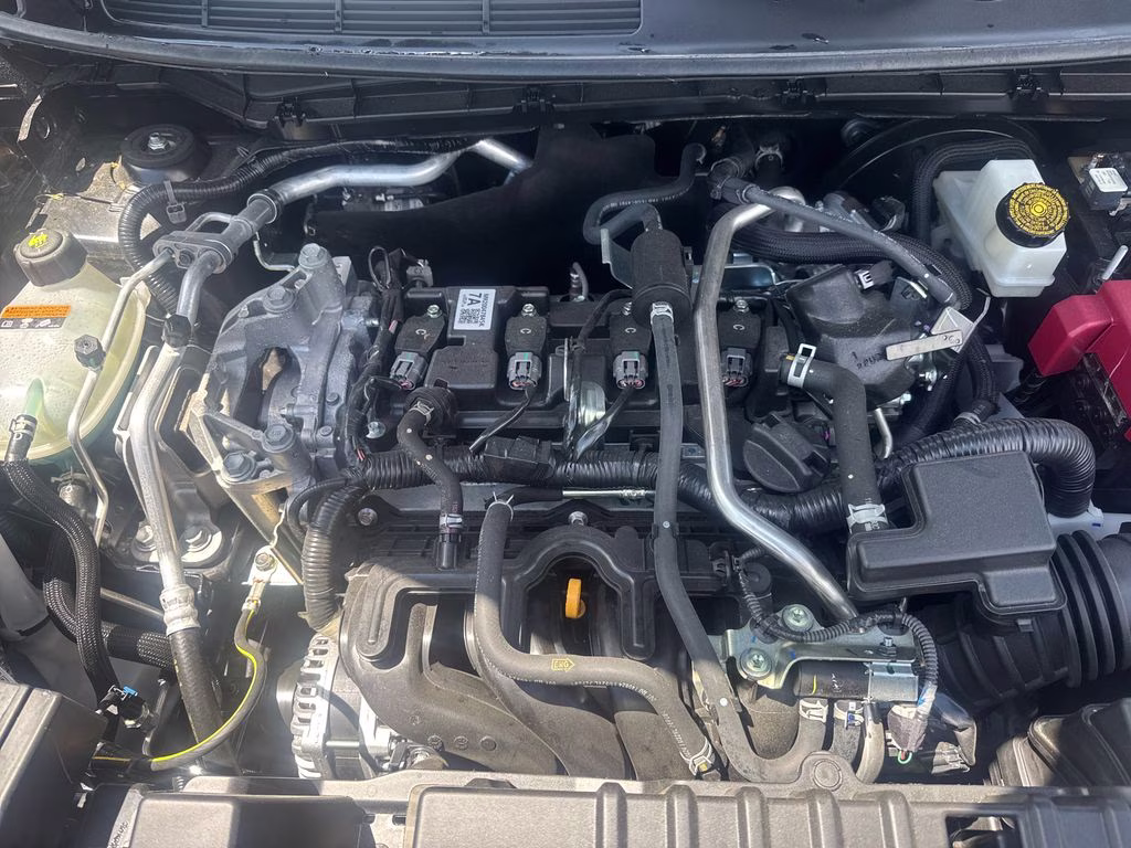 2025 Super Black Nissan Kicks SR FWD SUV