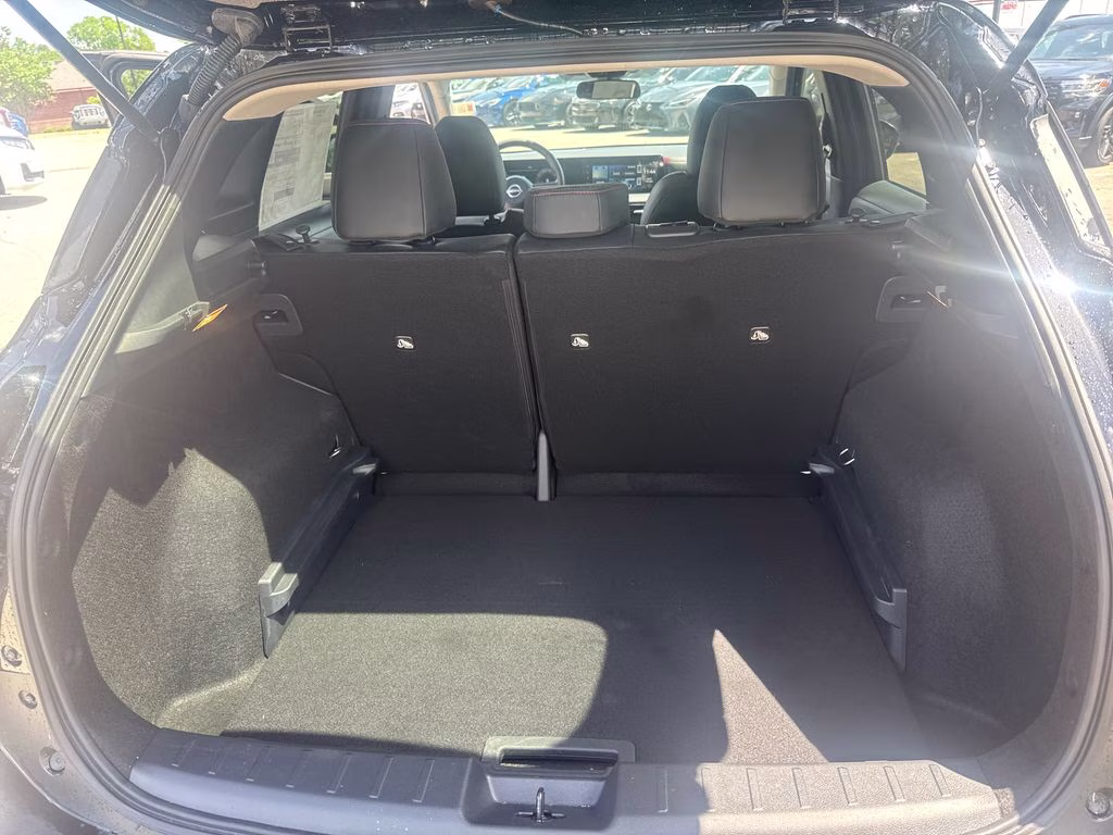 2025 Super Black Nissan Kicks SR FWD SUV