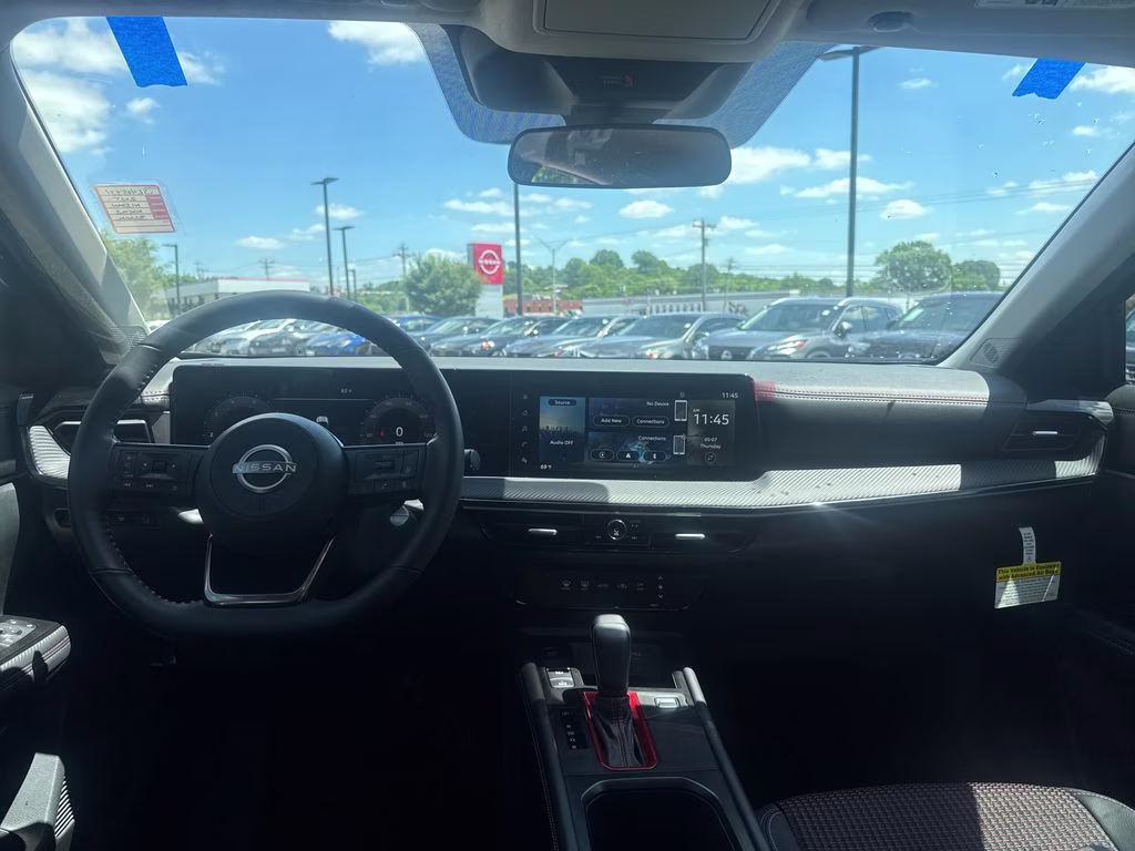 2025 Super Black Nissan Kicks SR FWD SUV