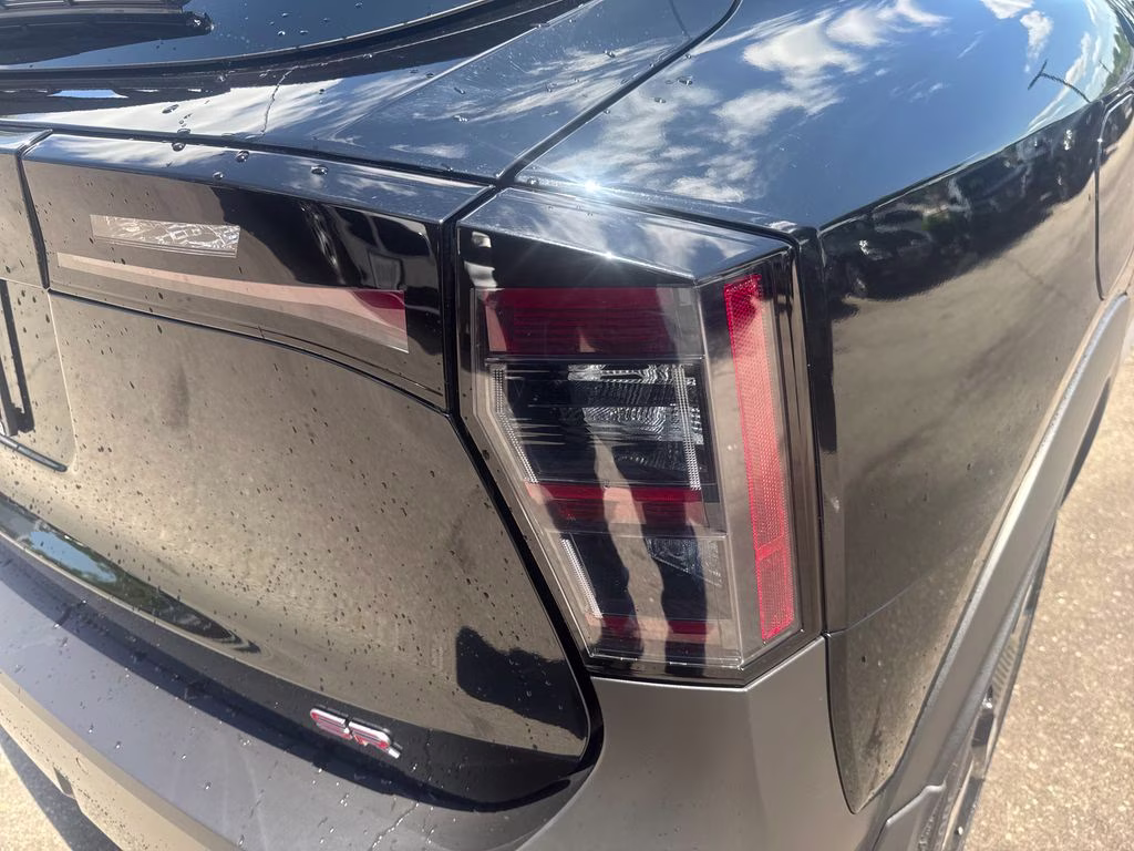 2025 Super Black Nissan Kicks SR FWD SUV