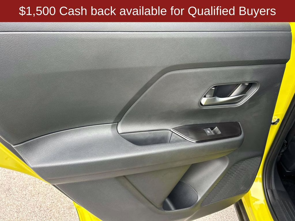 2026 Yuzu Yellow/Super Black Nissan Kicks SR FWD SUV