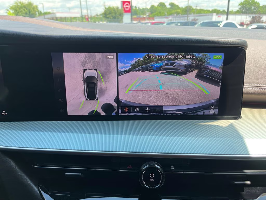 2025 Boulder Gray Pearl/Super Black Nissan Murano Platinum AWD SUV