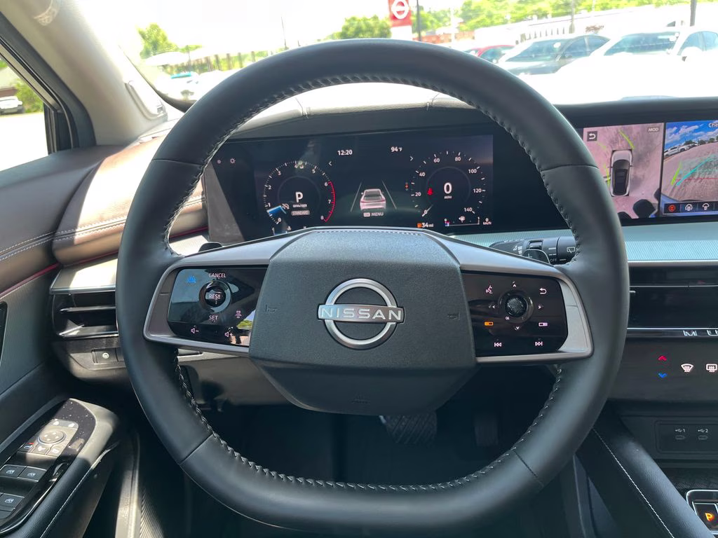 2025 Boulder Gray Pearl/Super Black Nissan Murano Platinum AWD SUV