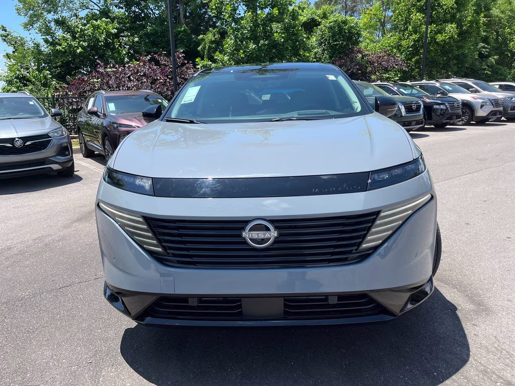 2025 Boulder Gray Pearl/Super Black Nissan Murano Platinum AWD SUV